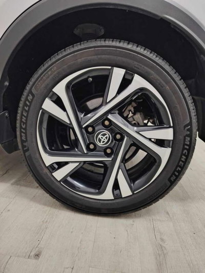 Toyota Toyota C-HR 1.8 Hybrid E-CVT Trend (5)