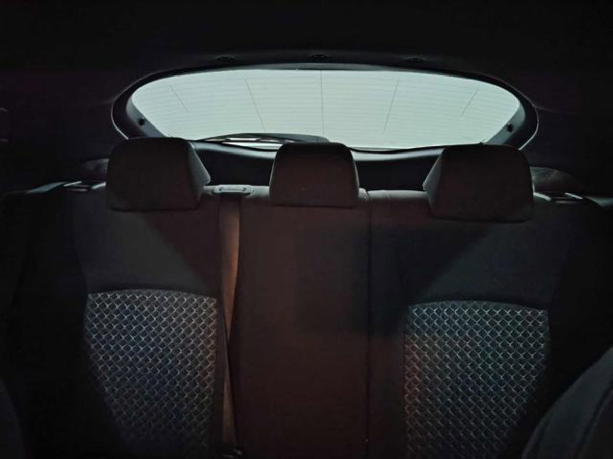 Toyota Toyota C-HR 1.8 Hybrid E-CVT Trend (6)