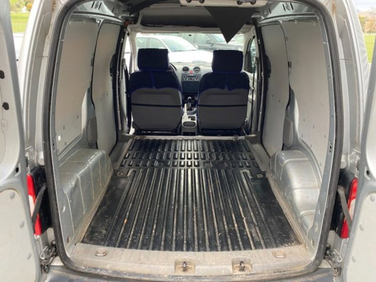 Volkswagen Veicoli Commerciali Caddy 1.9 TDI 105CV 4p. Van Vetrato (9)