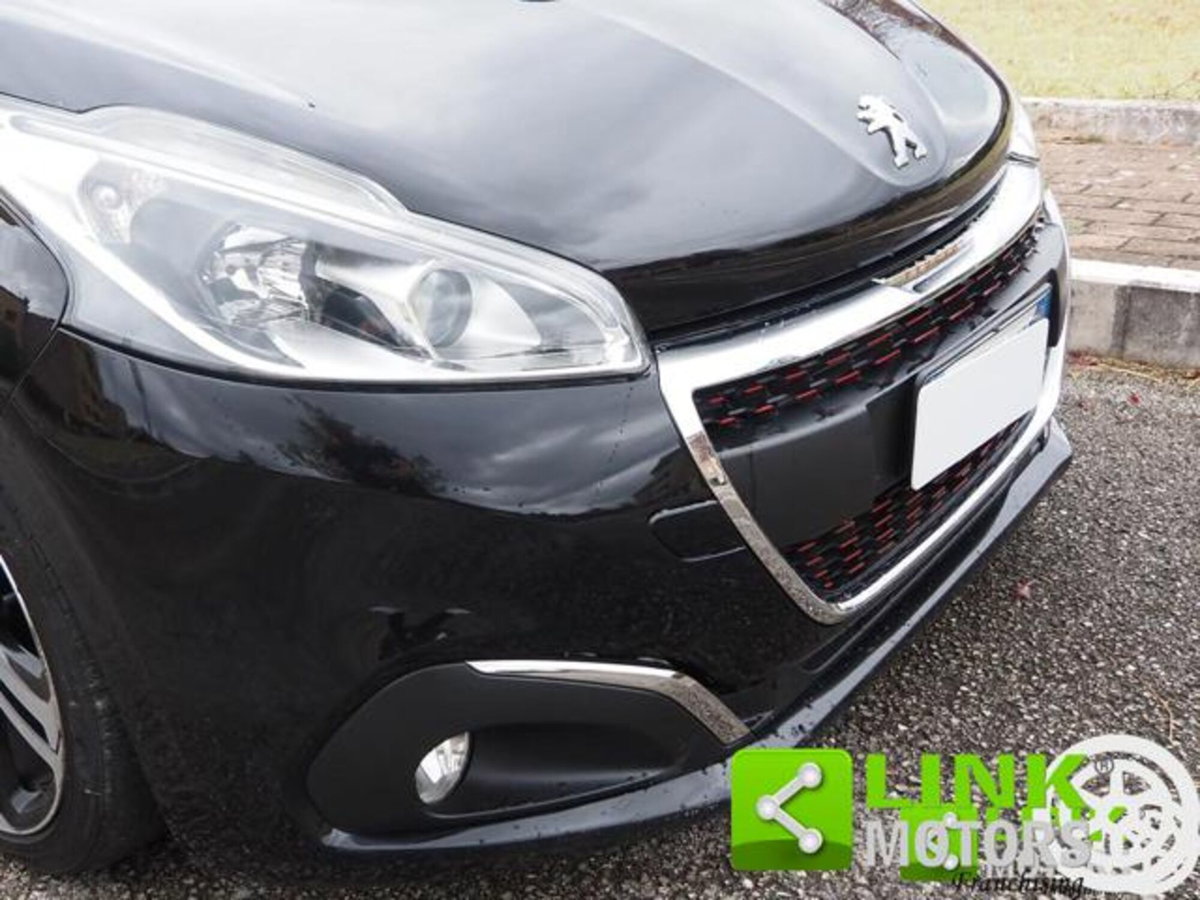 Peugeot 208 120 S&S 5 porte GT Line (11)