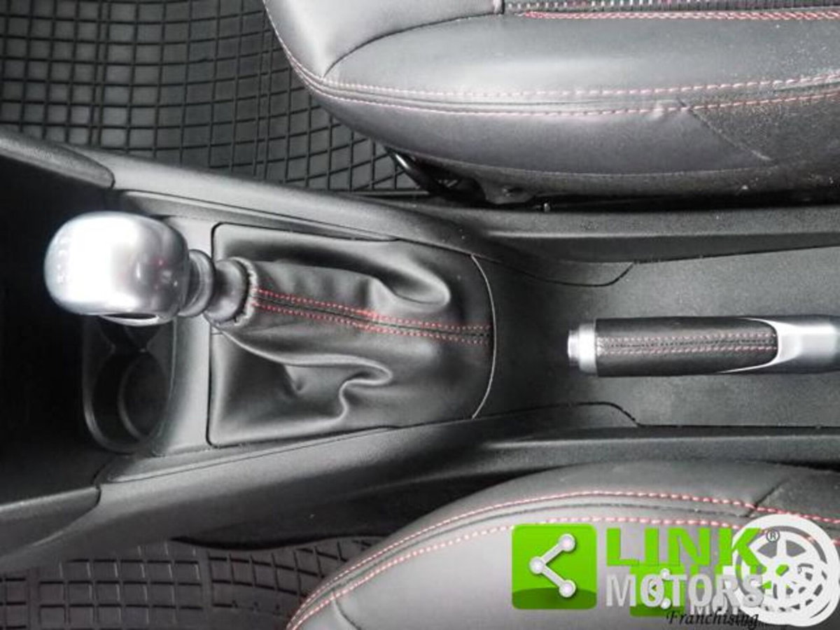 Peugeot 208 120 S&S 5 porte GT Line (19)
