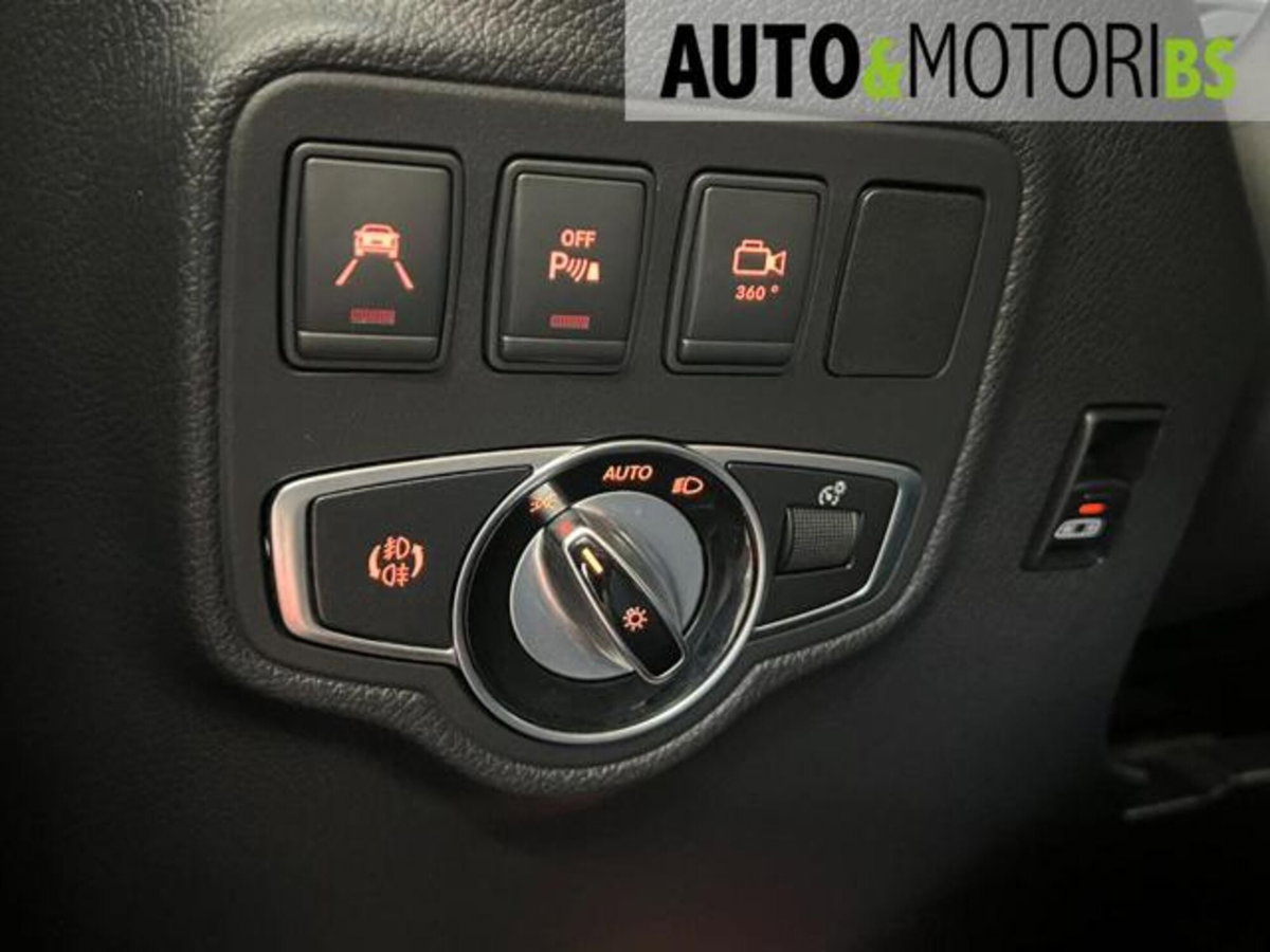 Mercedes-Benz Classe X Pick-up 350 d 4Matic Power (19)