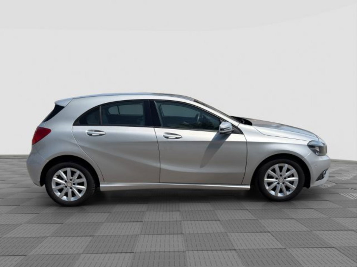 Mercedes-Benz Classe A 180 CDI BlueEFFICIENCY Automatic Executive (6)