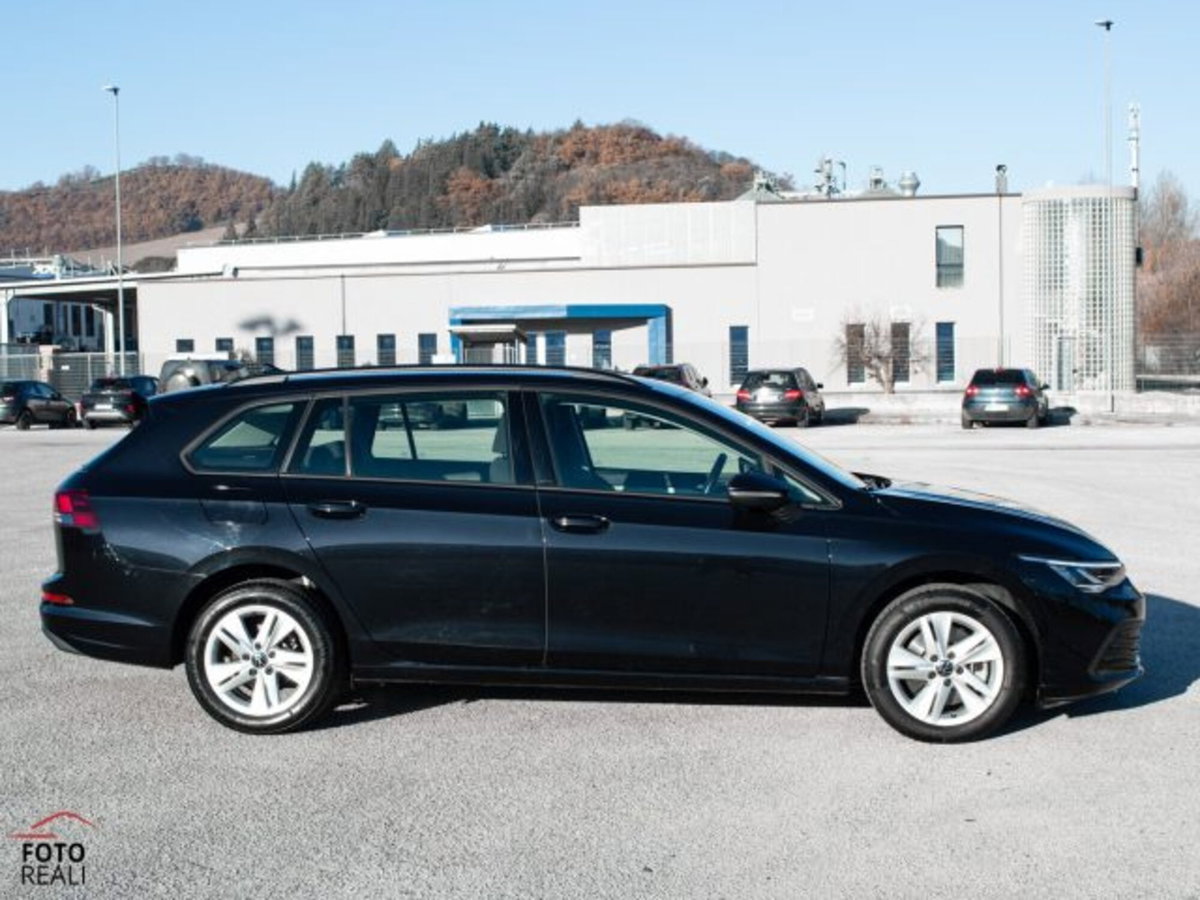 Volkswagen Golf Variant 2.0 tdi Life 115cv (7)
