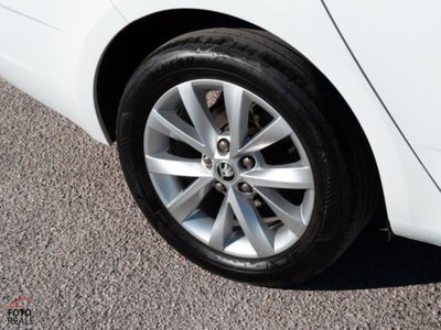 Skoda Octavia Station Wagon 1.5 G-TEC DSG Wagon Ambition (19)