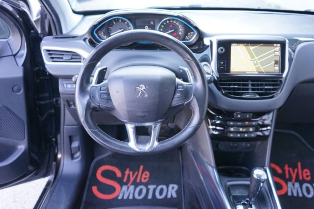 Peugeot 2008 e-HDi 92 CV Stop&Start robotizzato Active (10)