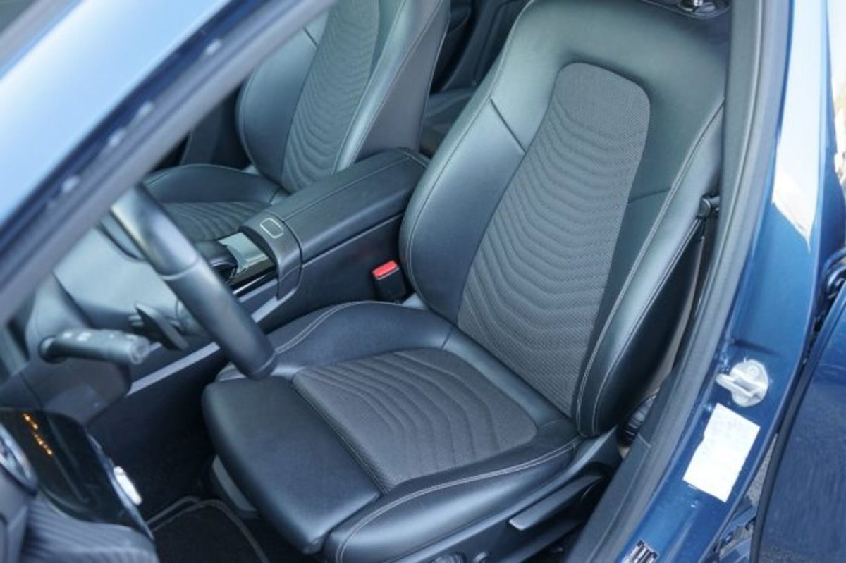 Mercedes-Benz Classe A Sedan 180 d Automatic 4p. Business (18)