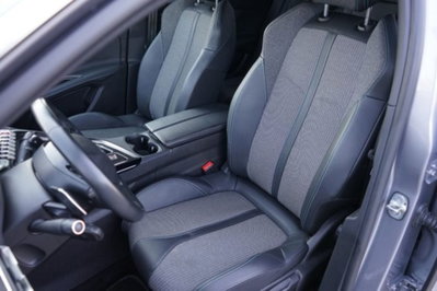 Peugeot 3008 BlueHDi 130 S&S EAT8 GT Pack (10)