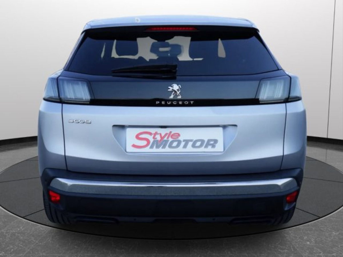 Peugeot 3008 BlueHDi 130 S&S EAT8 GT Pack (4)
