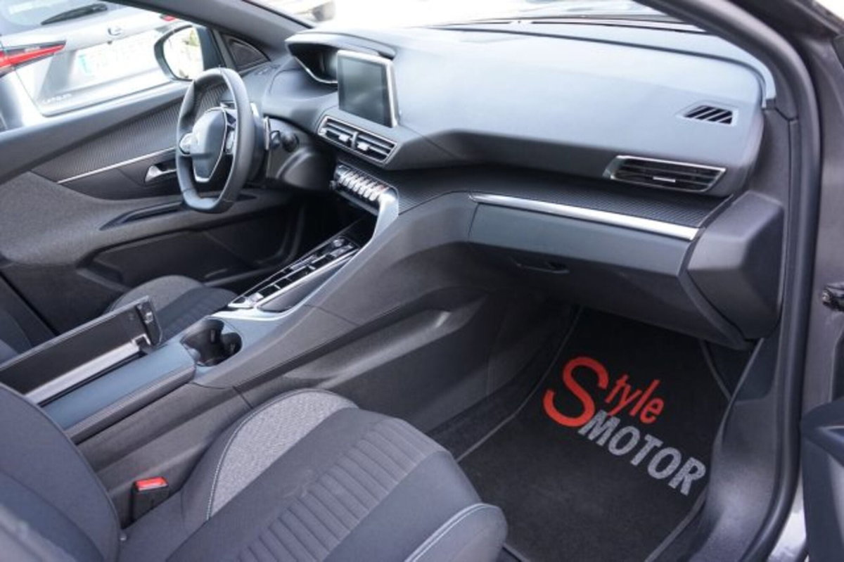 Peugeot 3008 BlueHDi 130 S&S EAT8 GT Pack (7)
