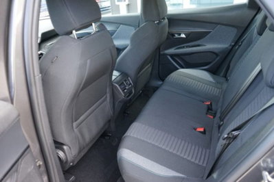 Peugeot 3008 BlueHDi 130 S&S EAT8 GT Pack (19)
