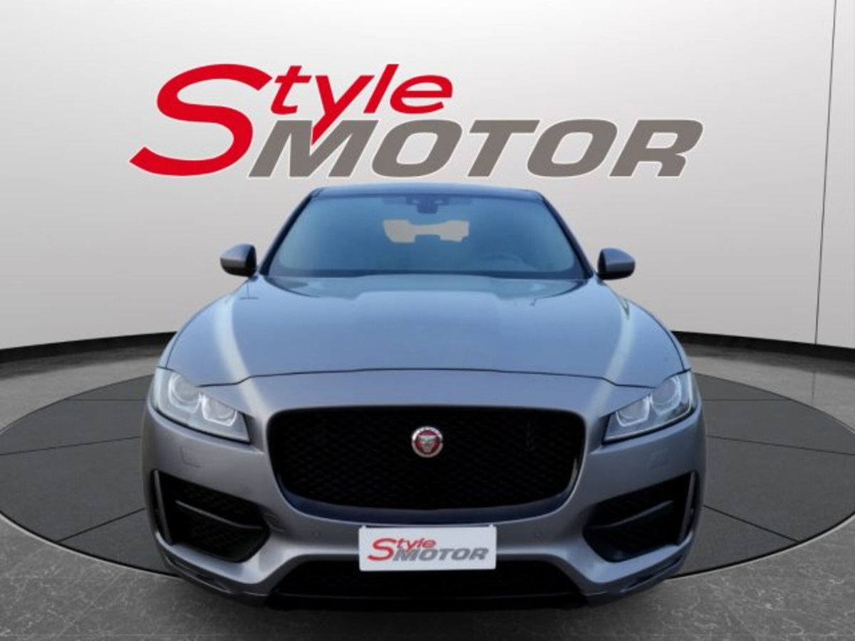 Jaguar F-Pace 2.0 D 240 CV AWD aut. R-Sport