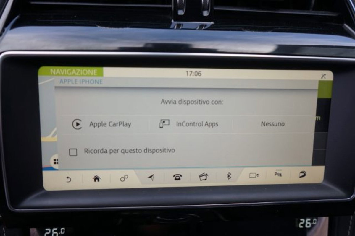 Jaguar F-Pace 2.0 D 240 CV AWD aut. R-Sport (12)