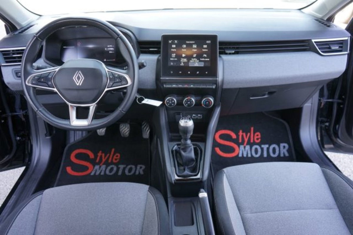 Renault Clio TCe 90 CV 5 porte Business (5)