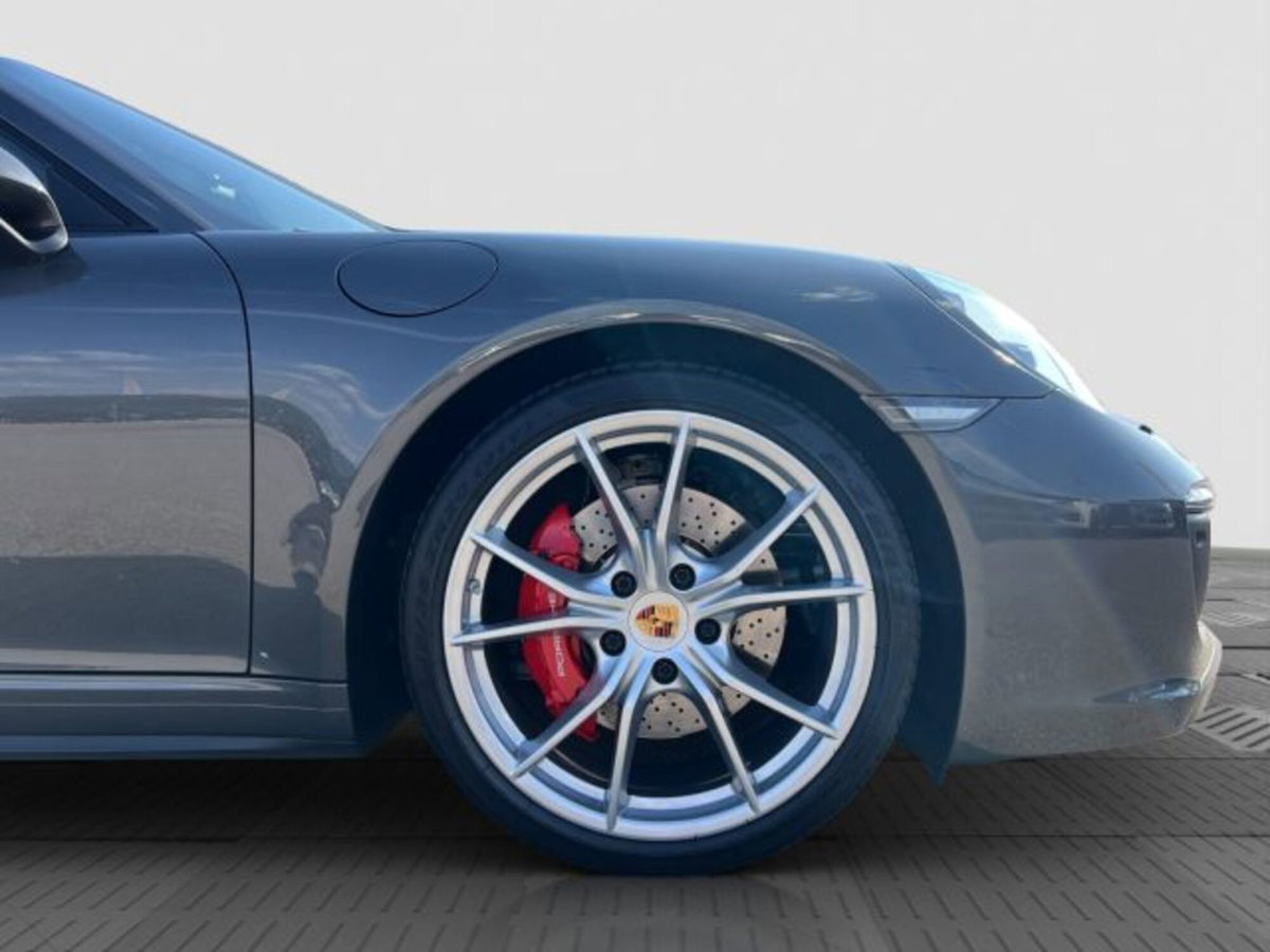 Porsche 911 Coupé 3.0 Carrera 4 GTS (20)