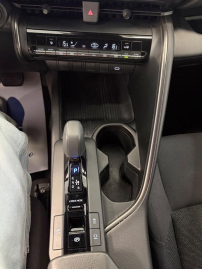 Toyota Toyota C-HR 1.8 hv Active eco fwd e-cvt (12)