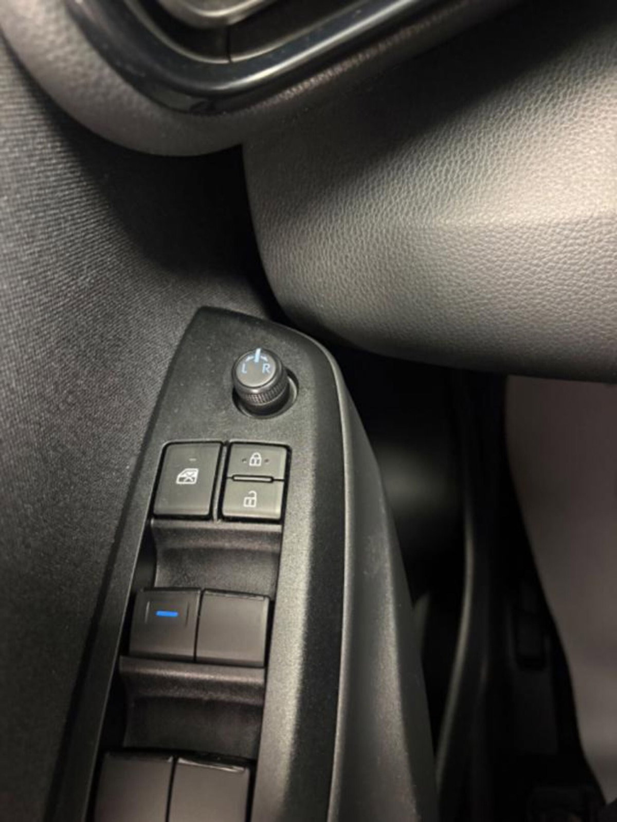 Toyota Yaris Cross 1.5 Hybrid 5p. E-CVT Premiere (10)