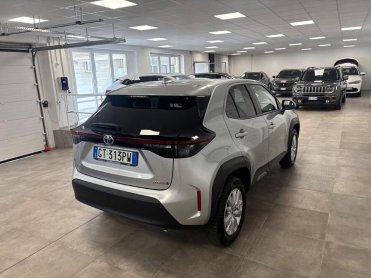 Toyota Yaris Cross 1.5 Hybrid 5p. E-CVT Premiere (6)