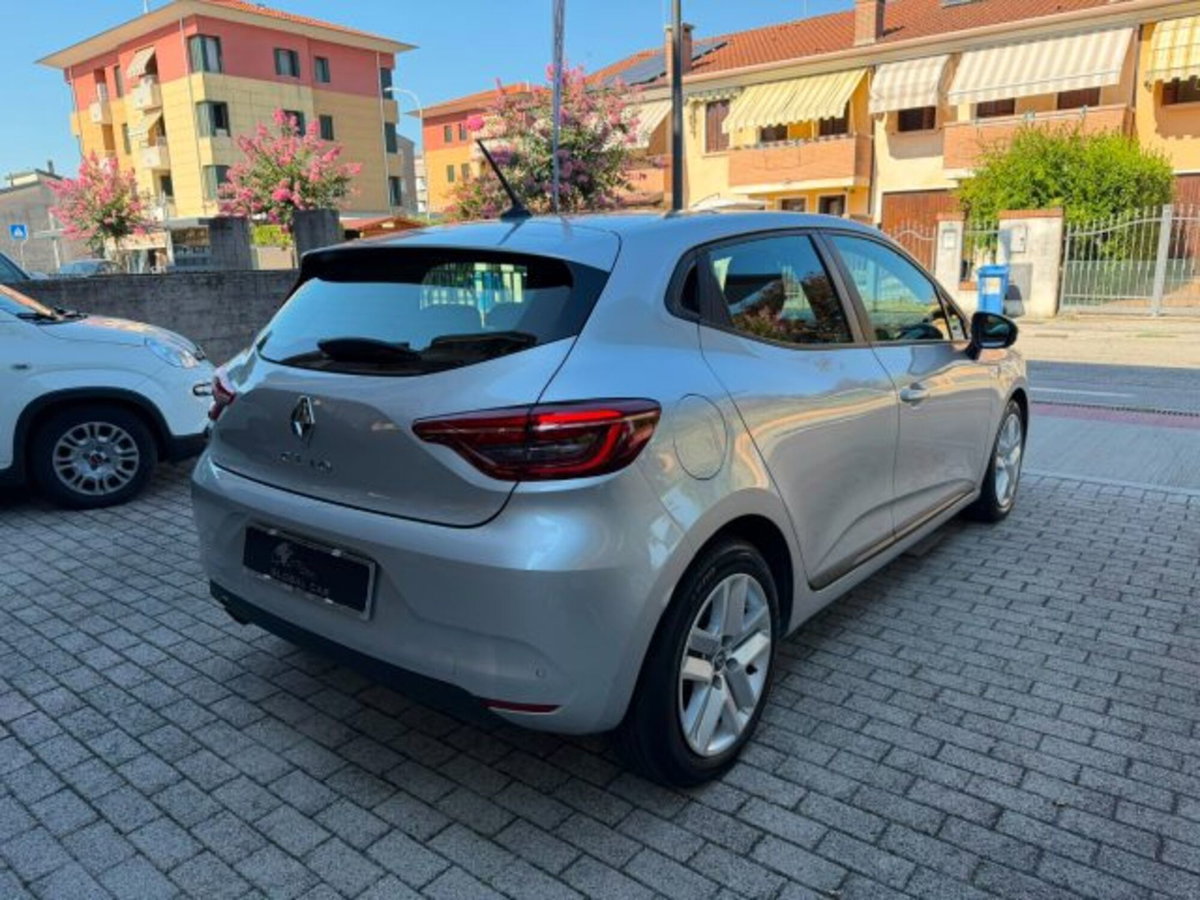 Renault Clio 1.0 tce Techno Gpl 100cv (5)