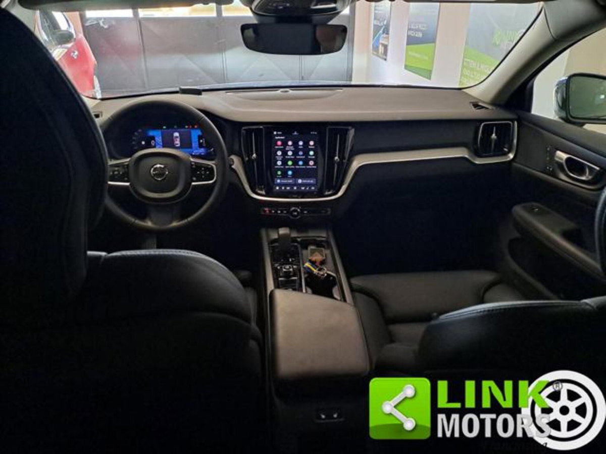 Volvo V60 Cross Country 2.0 b4 Plus awd auto (10)