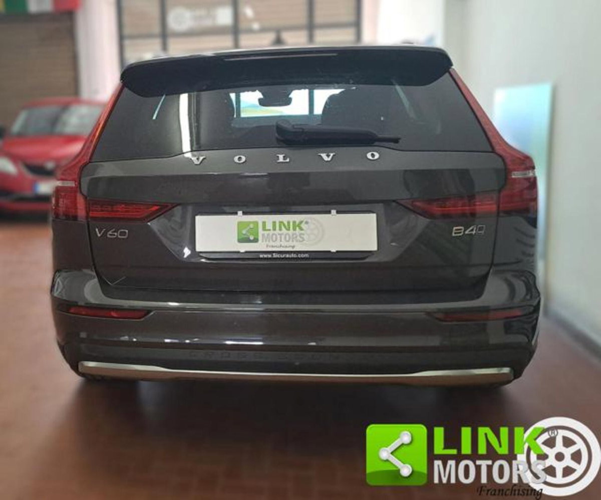 Volvo V60 Cross Country 2.0 b4 Plus awd auto (6)