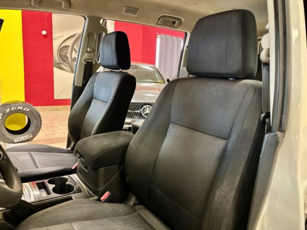 Mitsubishi Pajero 3.2 DI-D 16V aut. 5p. Tender DPF (10)