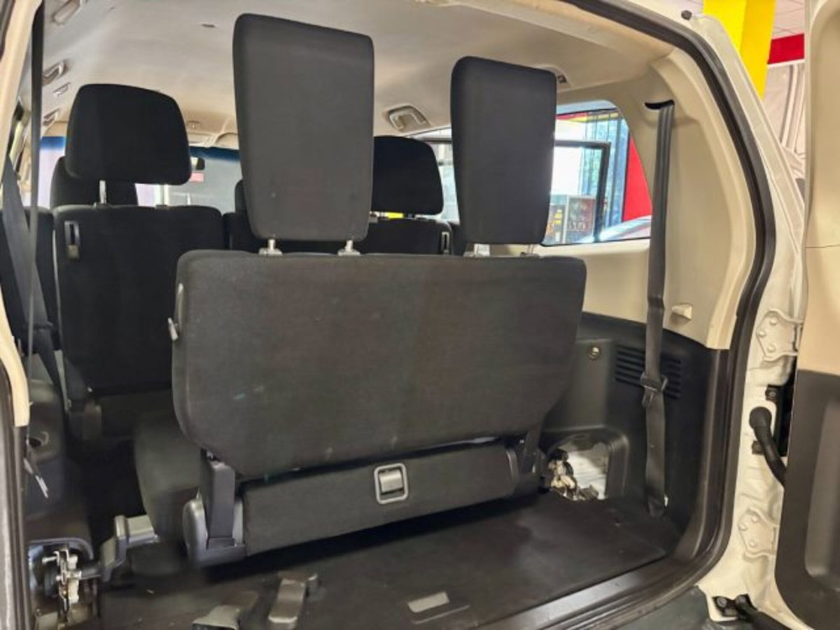 Mitsubishi Pajero 3.2 DI-D 16V aut. 5p. Tender DPF (16)