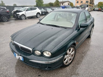 Jaguar X-Type 2.5 V6 24V cat (2)