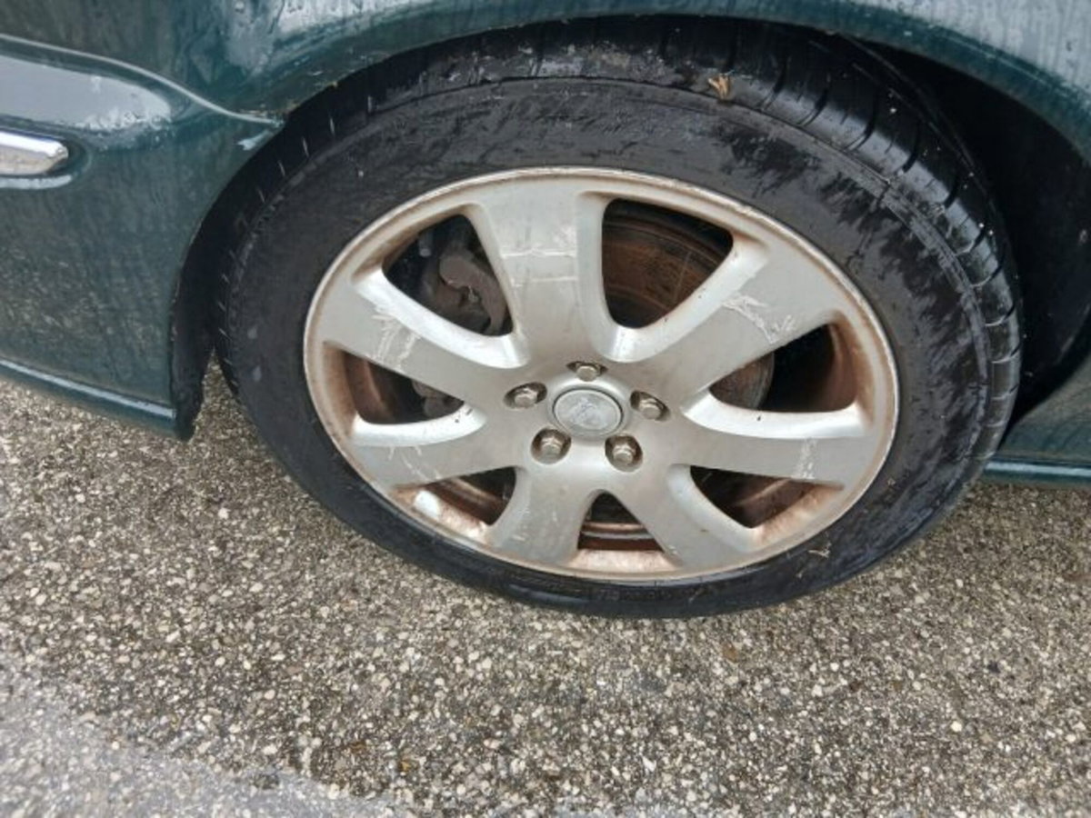 Jaguar X-Type 2.5 V6 24V cat (3)