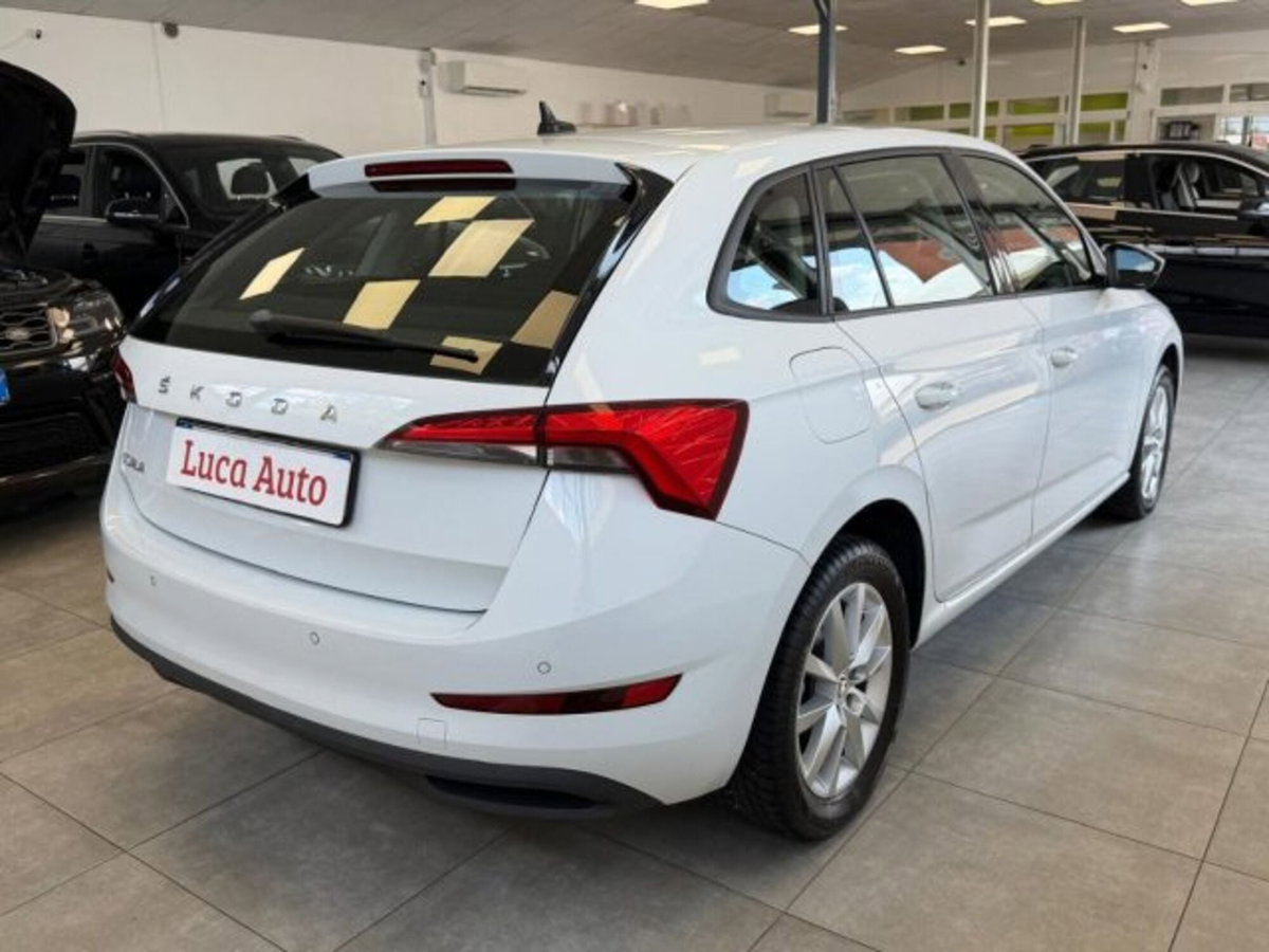 Skoda Scala 1.0 TSI 110 CV DSG Style (4)