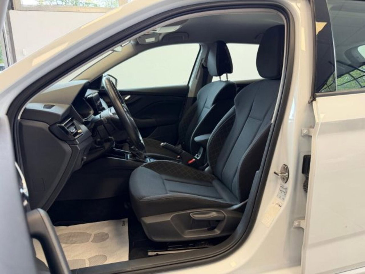 Skoda Scala 1.0 TSI 110 CV DSG Style (8)