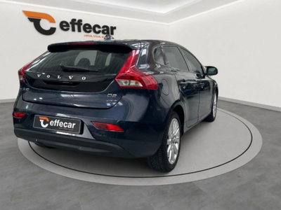 Volvo V40 D2 1.6 Summum (6)