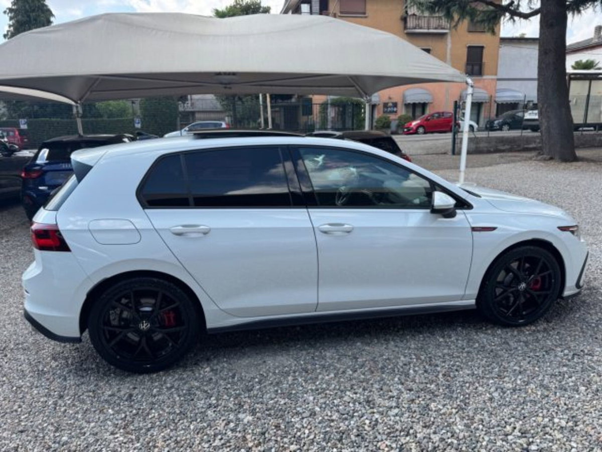Volkswagen Golf 2.0 tsi GTI MT Ultimate 245cv (11)