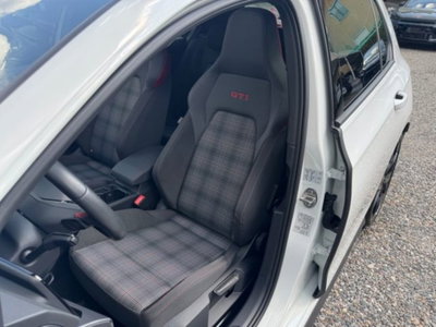 Volkswagen Golf 2.0 tsi GTI MT Ultimate 245cv (13)