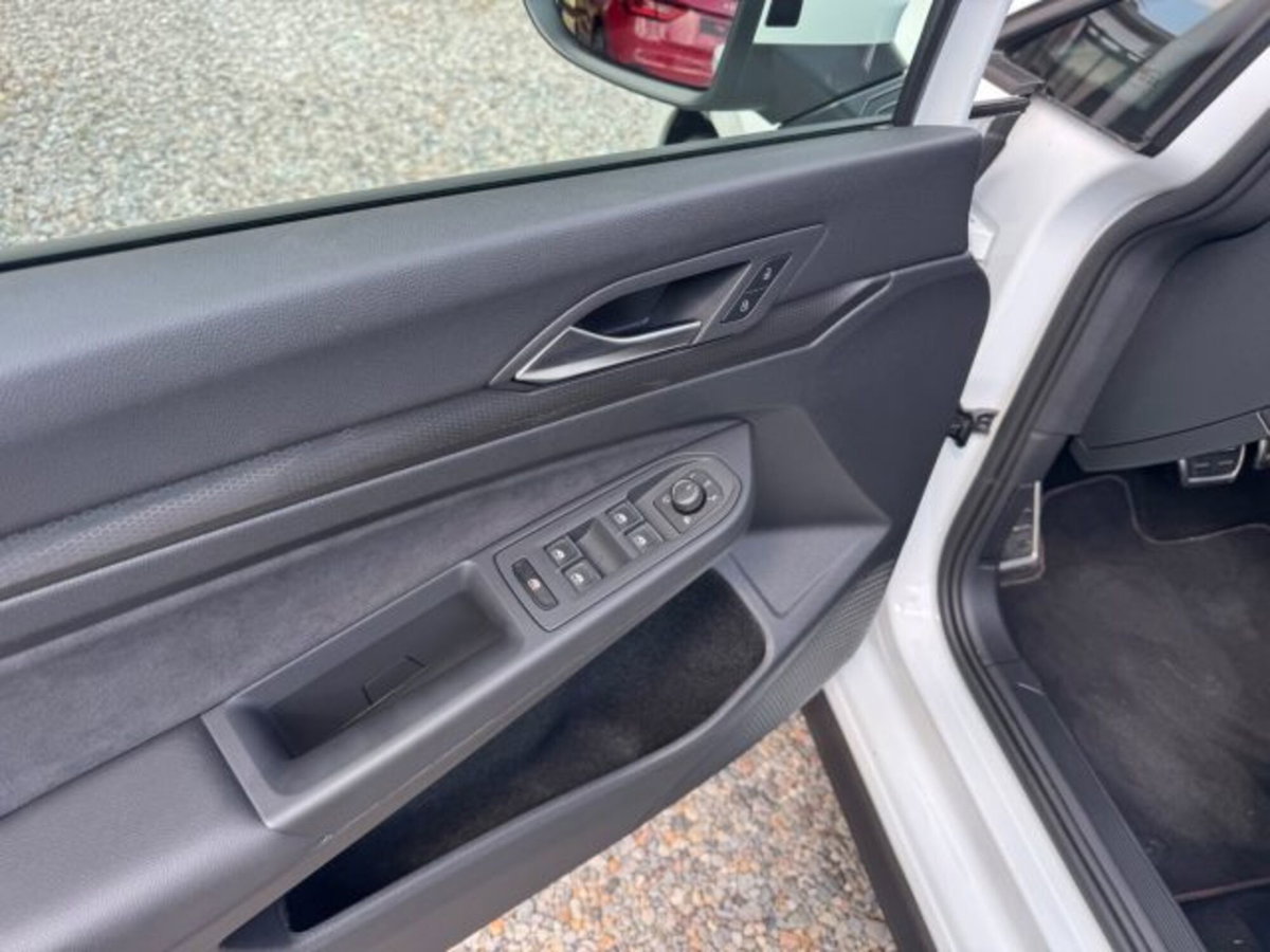 Volkswagen Golf 2.0 tsi GTI MT Ultimate 245cv (14)