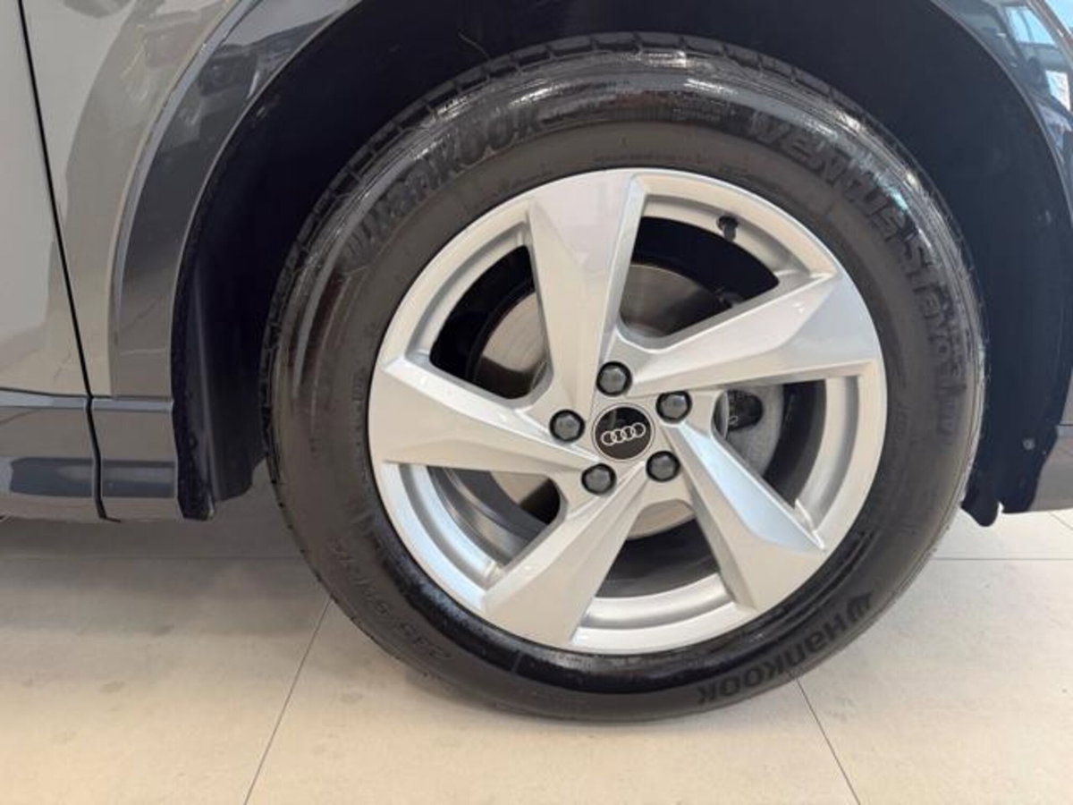 Audi Q3 35 TFSI Business (12)