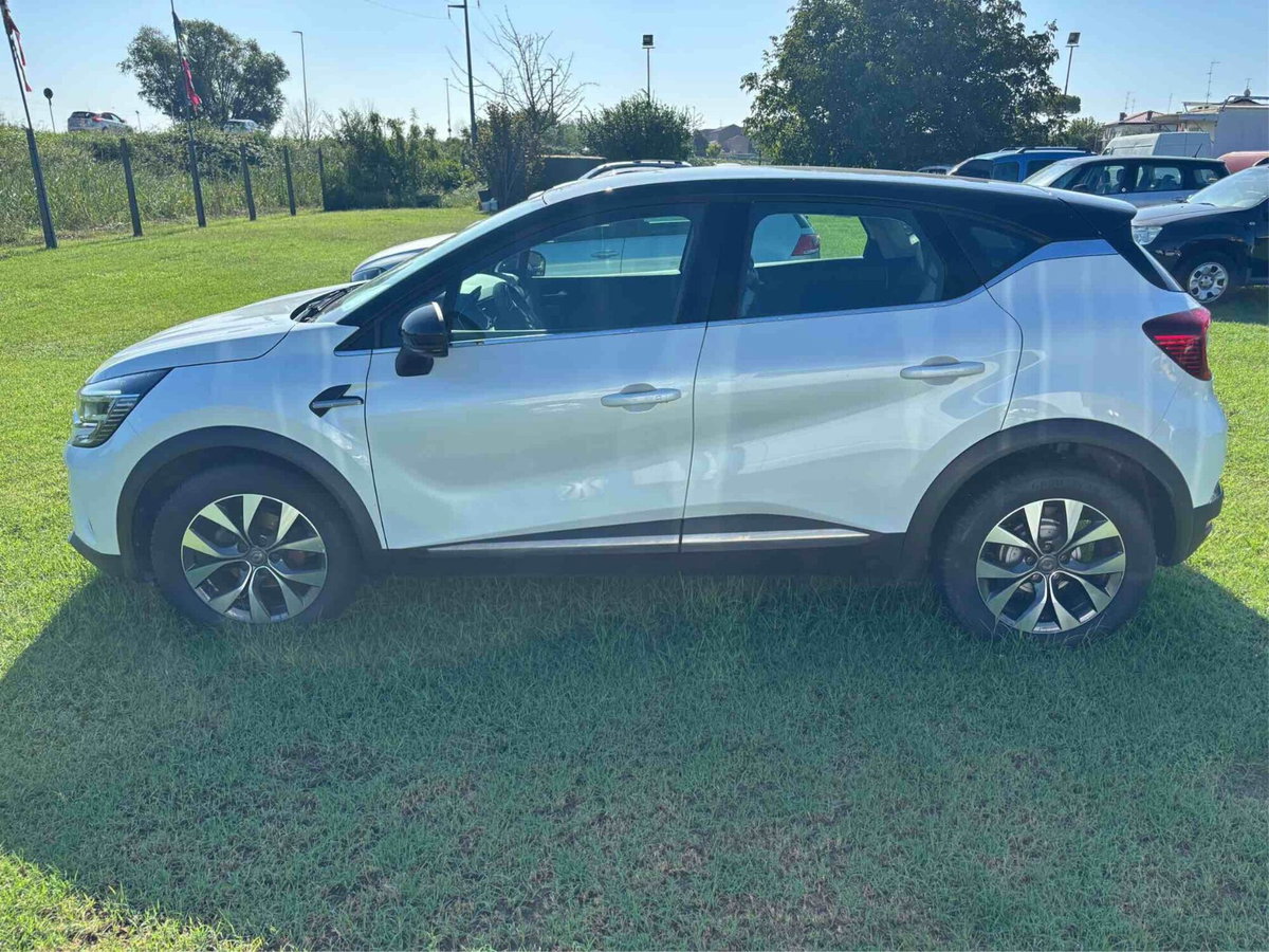Renault Captur Blue dCi 95 CV Life (6)