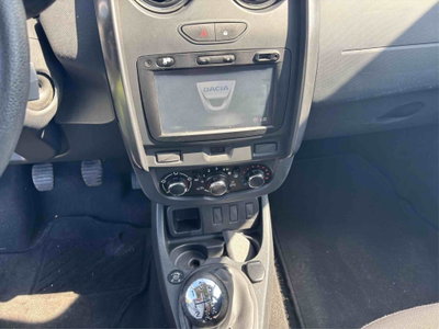 Dacia Duster 1.6 110CV 4x2 GPL Lauréate (10)