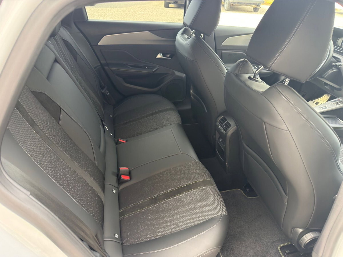 Peugeot 308 SW 1.5 bluehdi GT s&s 130cv eat8 (9)