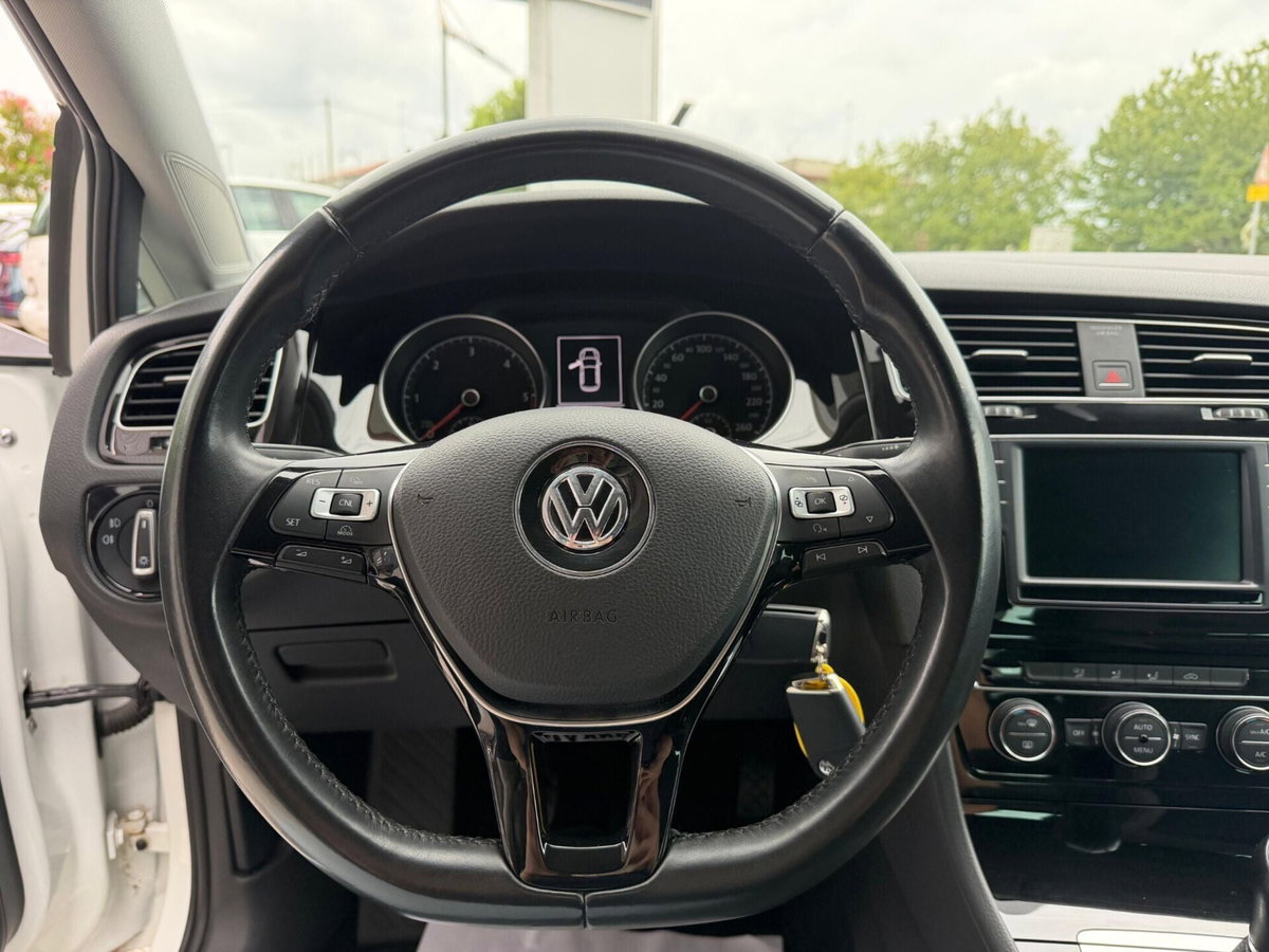 Volkswagen Golf 2.0 TDI 5p. Executive BlueMotion Technology (13)