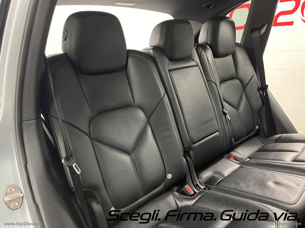 Porsche Cayenne 3.0 Diesel (12)