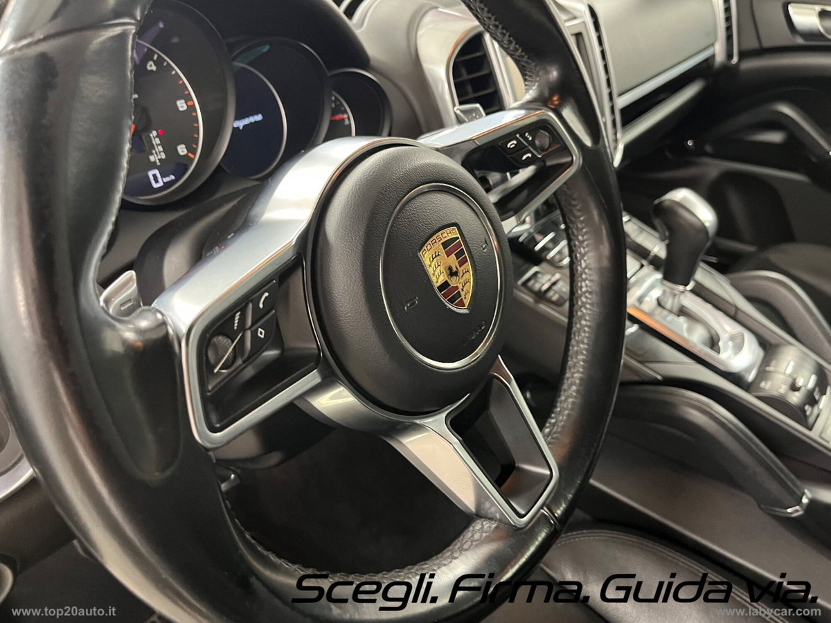Porsche Cayenne 3.0 Diesel (19)