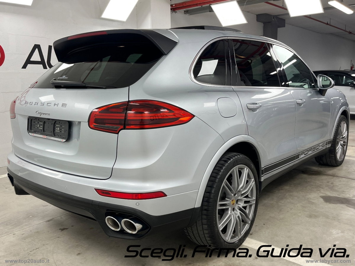 Porsche Cayenne 3.0 Diesel (3)