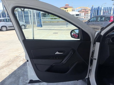 Dacia Duster 1.6 SCe GPL 4x2 Techroad (18)
