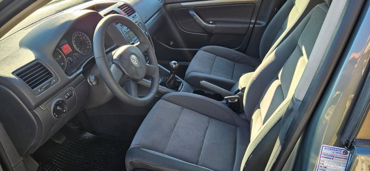 Volkswagen Golf 2.0 16V TDI 3p. Comfortline (5)
