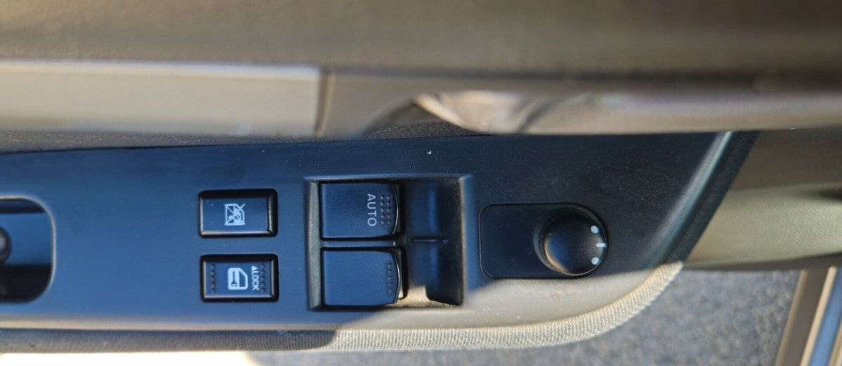 Suzuki Swift 1.3 DDiS 75CV 3p. GL Safety Pack (8)