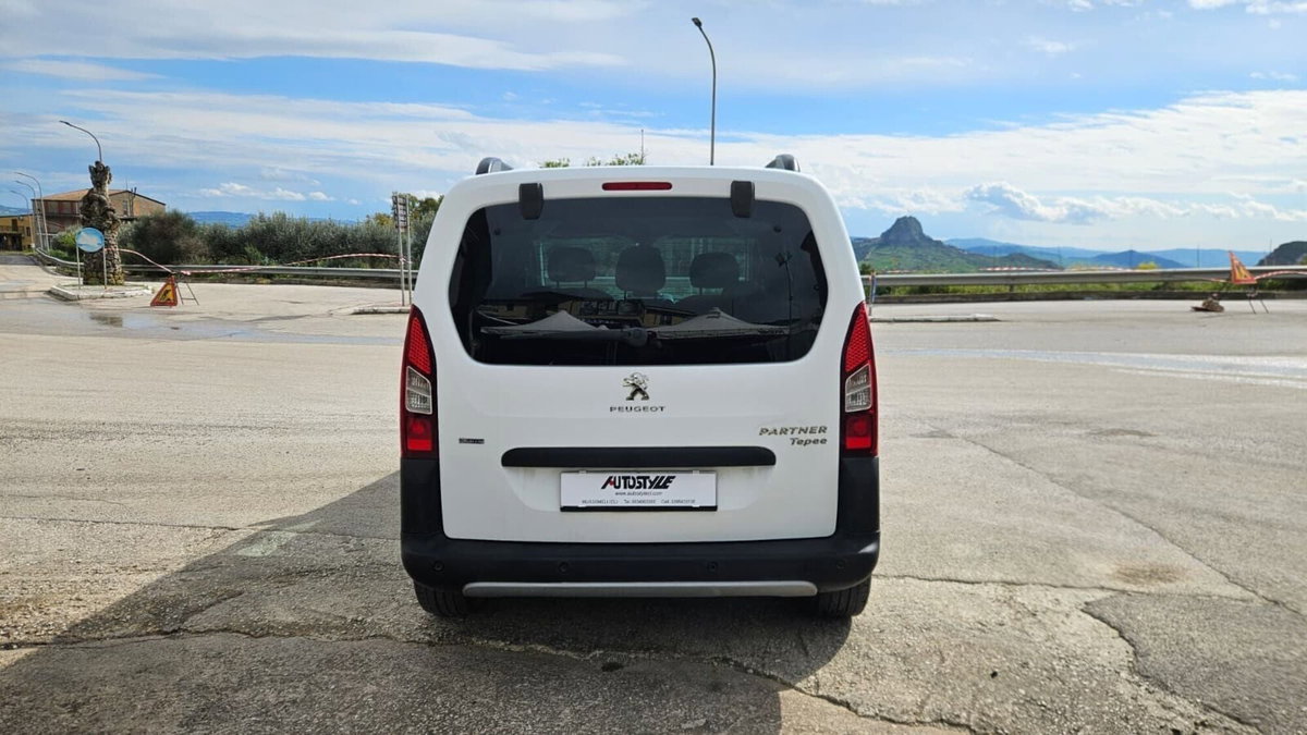 Peugeot Partner BlueHDi 100 Outdoor (4)