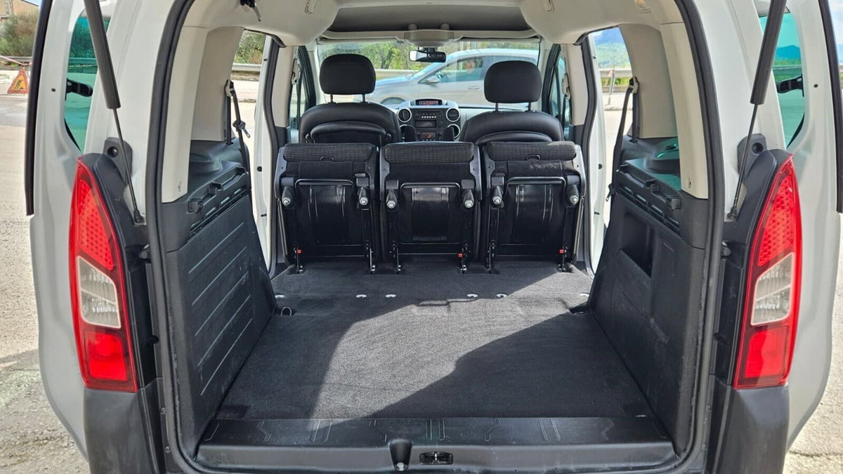Peugeot Partner BlueHDi 100 Outdoor (9)