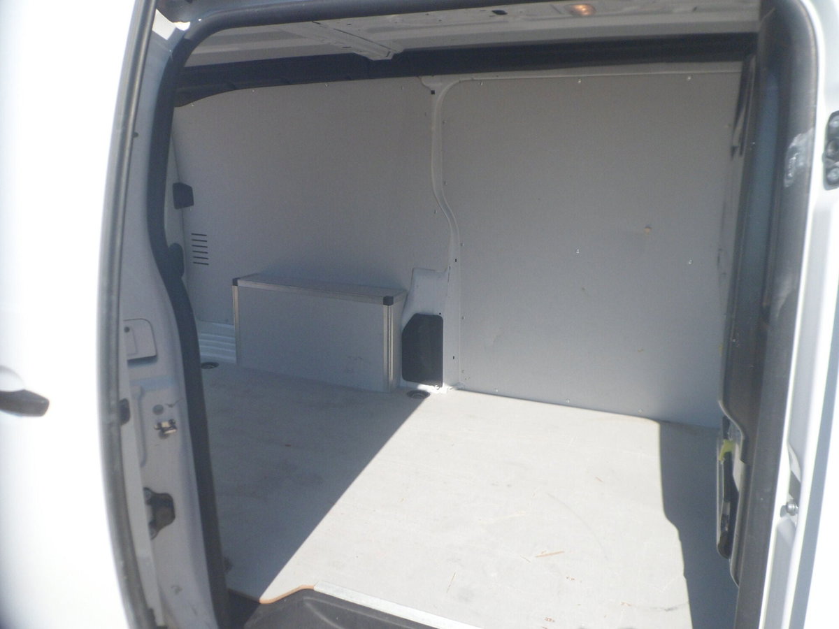 Fiat Scudo Furgone ce 1.5 bluehdi 120cv L3H1 (9)