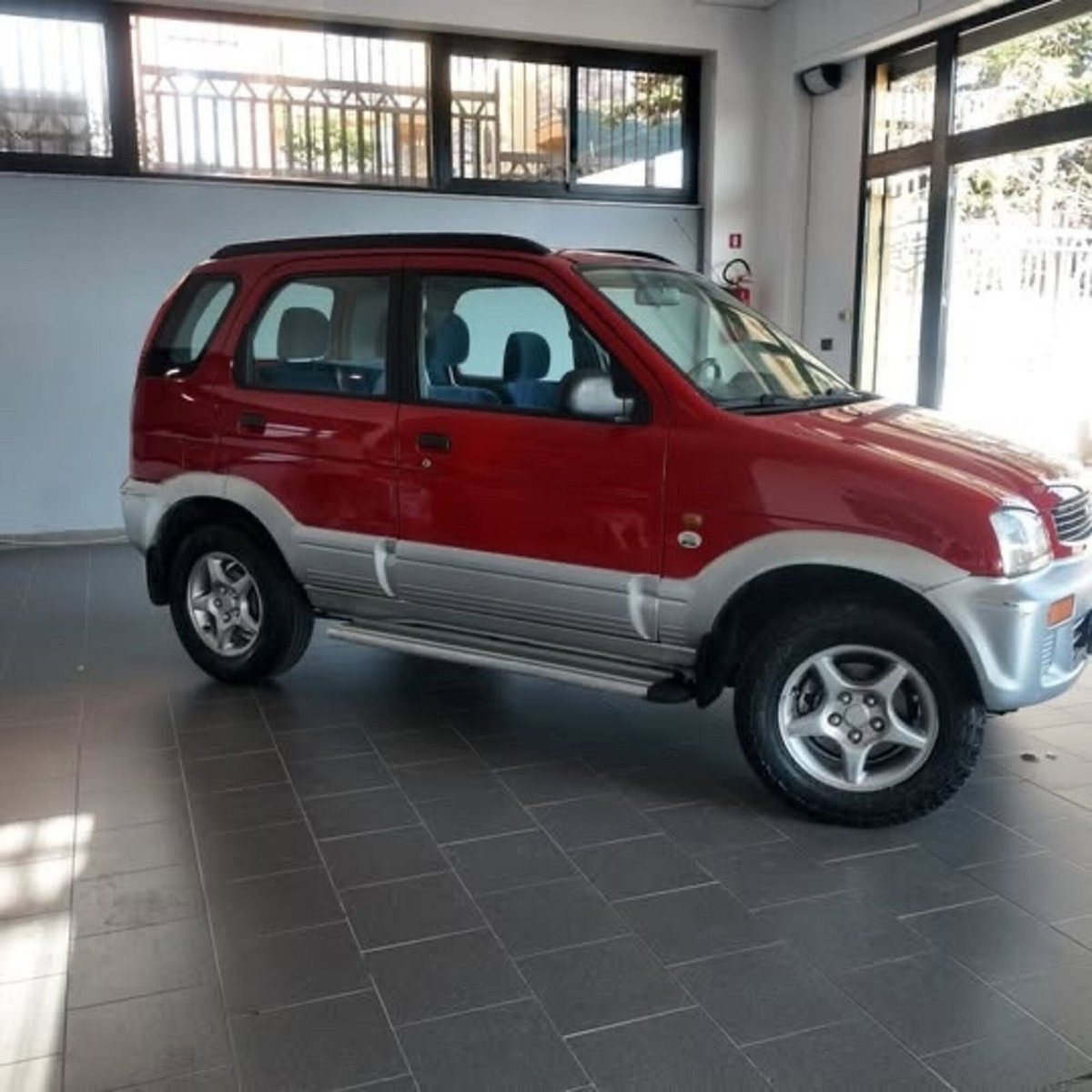 Daihatsu Terios 1.3i 16V cat 4WD SX (2)